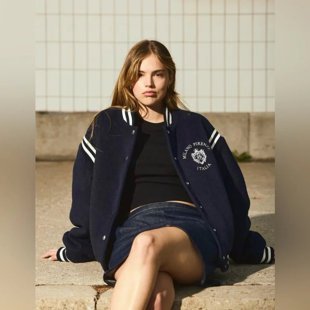 Baseball jacket 💙⚾️ - Picture 1 of 3